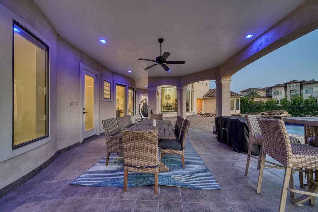 1303 Lakeway Drive