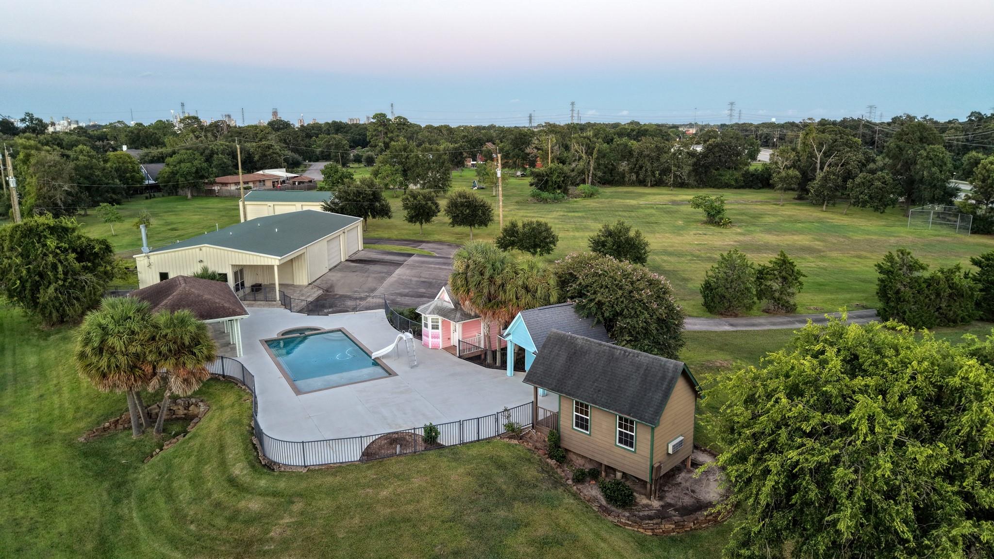 2904 Red Bluff Road
