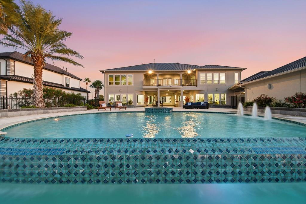 1907 Ray Shell Court