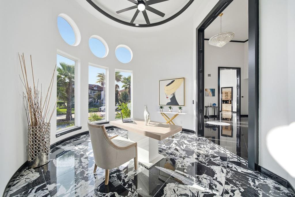 1907 Ray Shell Court