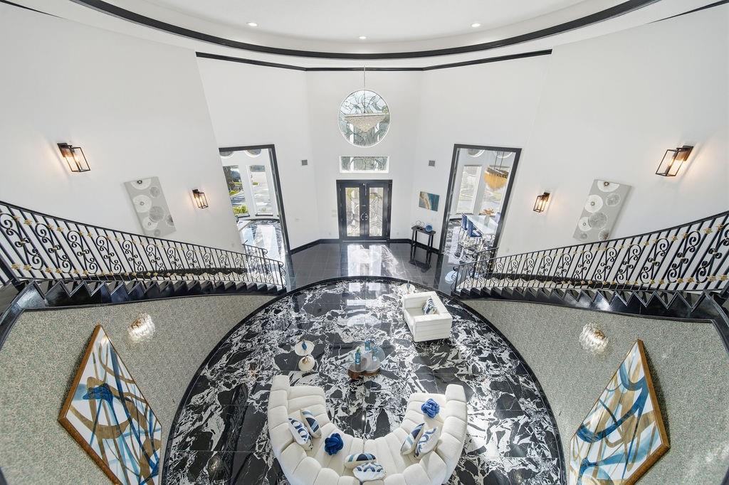 1907 Ray Shell Court