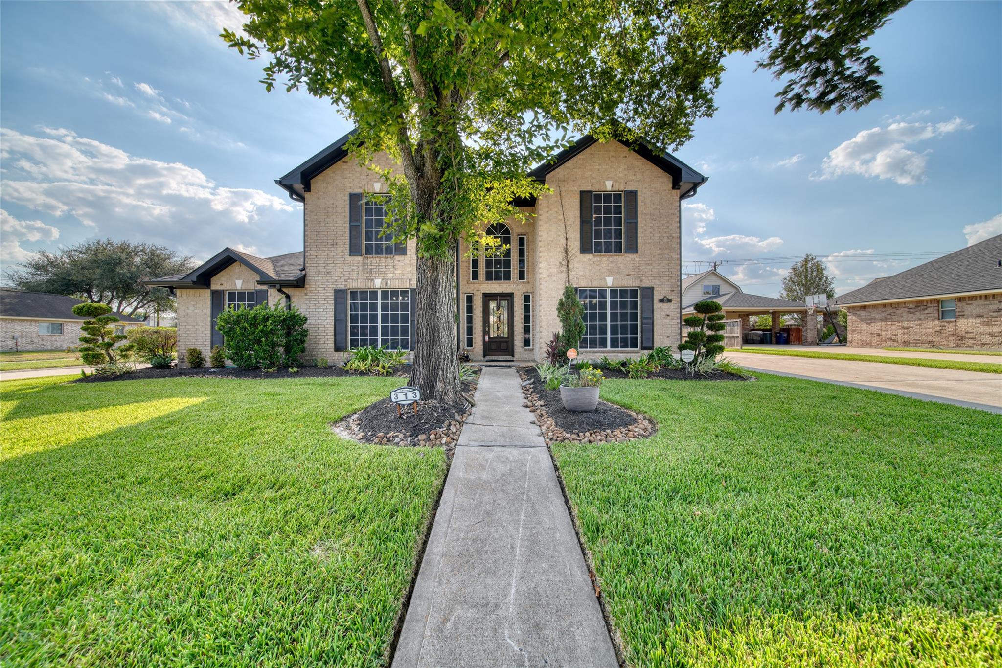 313 Torrey Court
