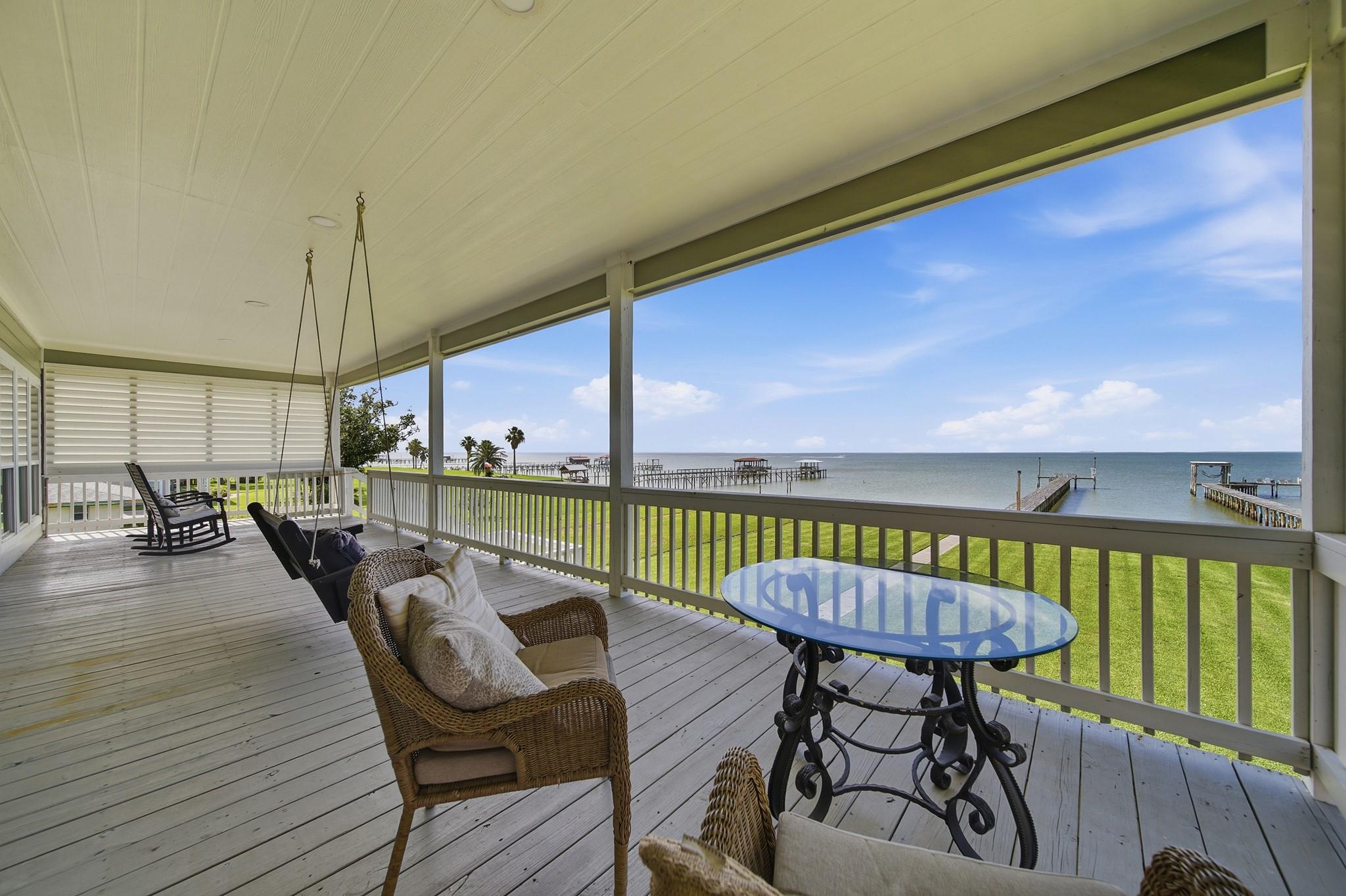 2534 Cliff Drive