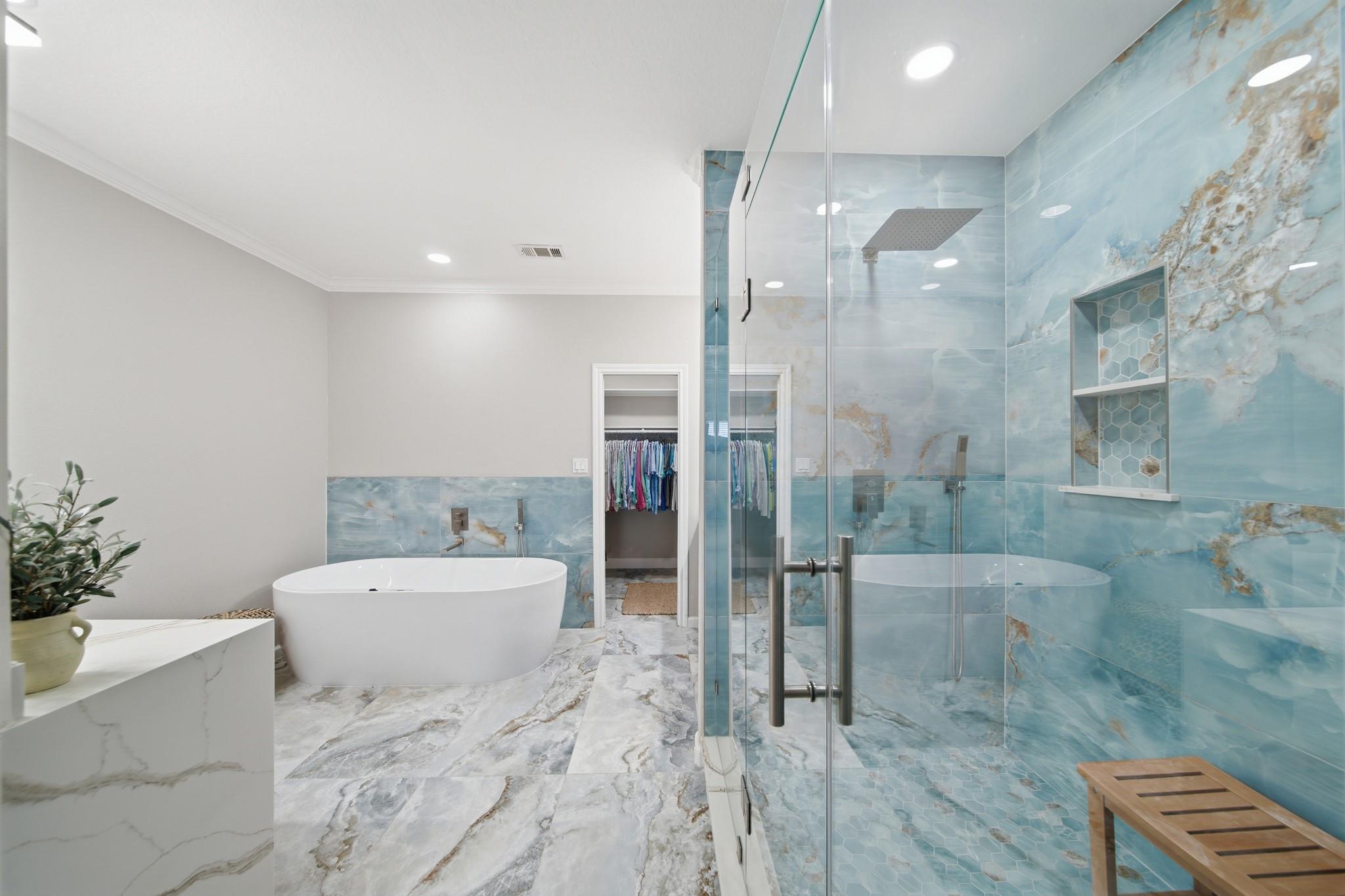 2534 Cliff Drive