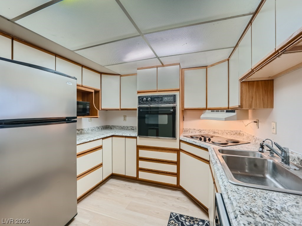 3930 University Center Drive 101