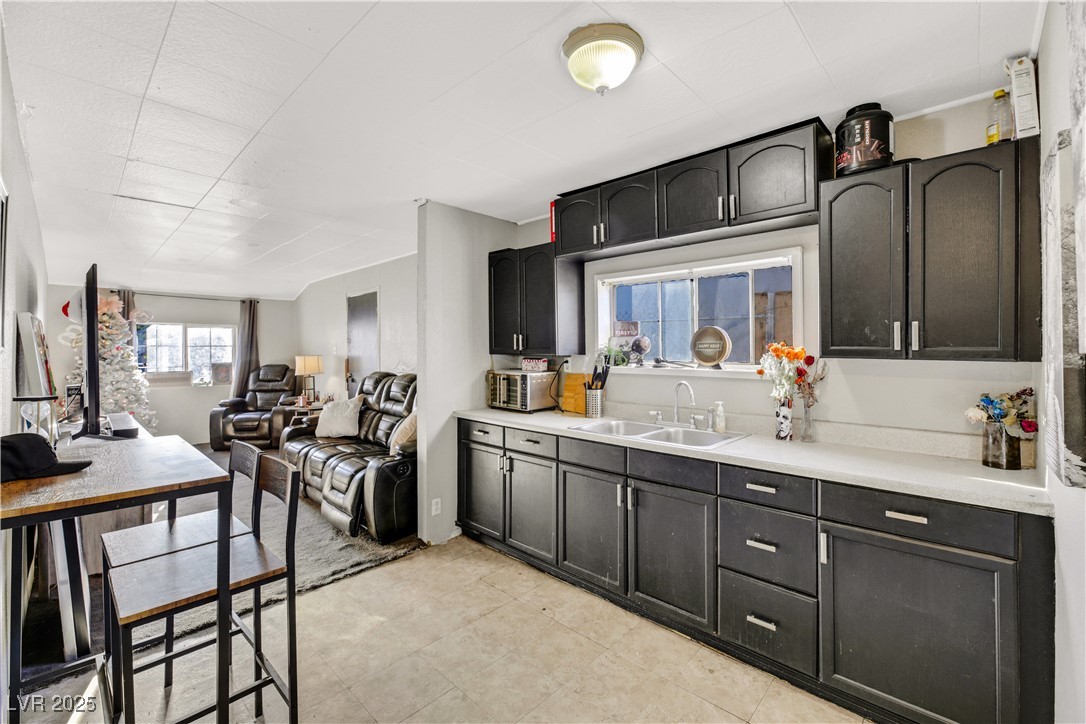 1405 East Bridger Avenue