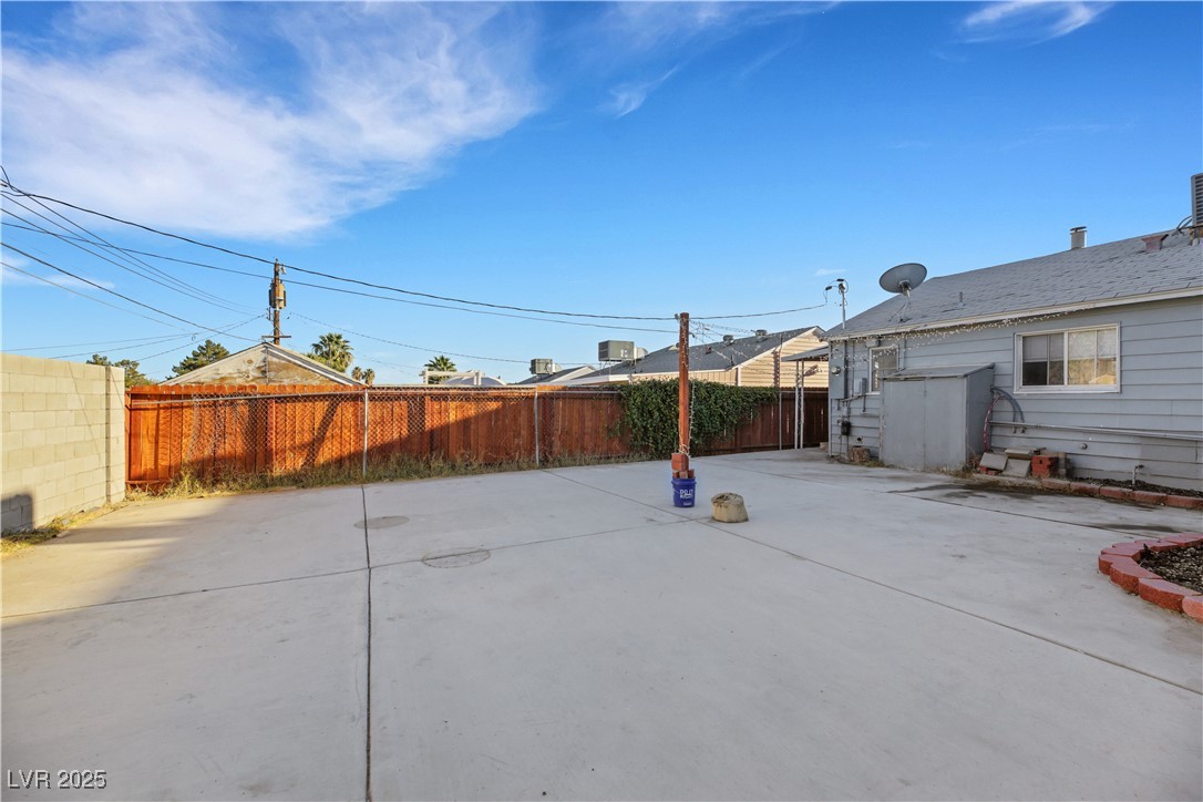 1405 East Bridger Avenue