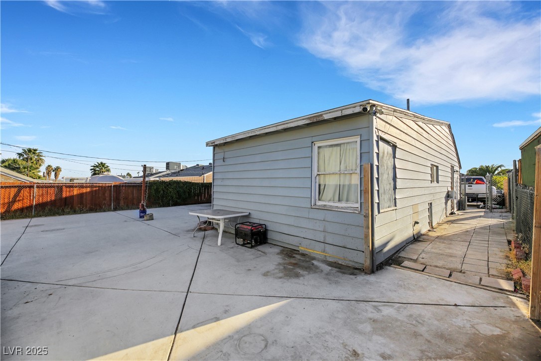 1405 East Bridger Avenue