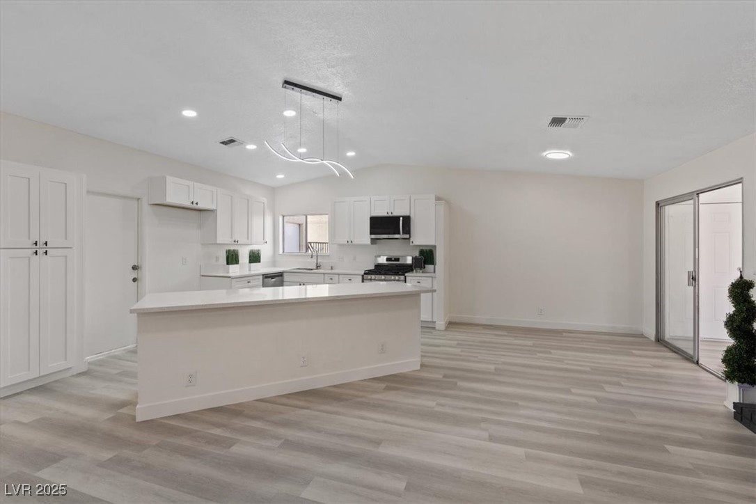 7138 Sixshooter Drive