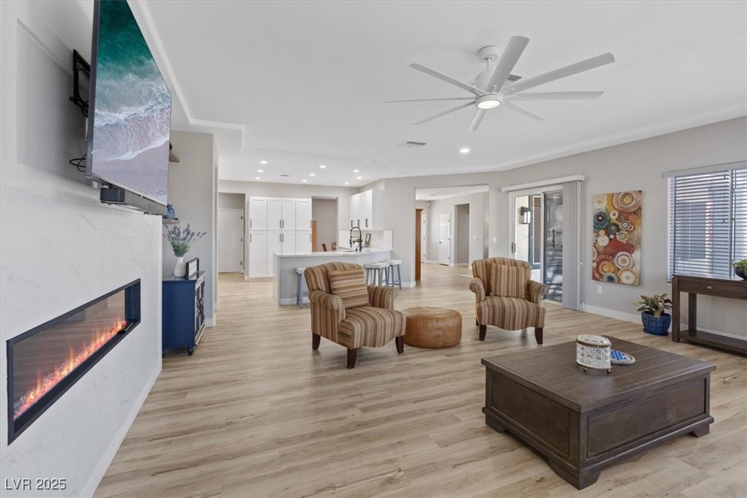 2862 Sapphire Desert Drive
