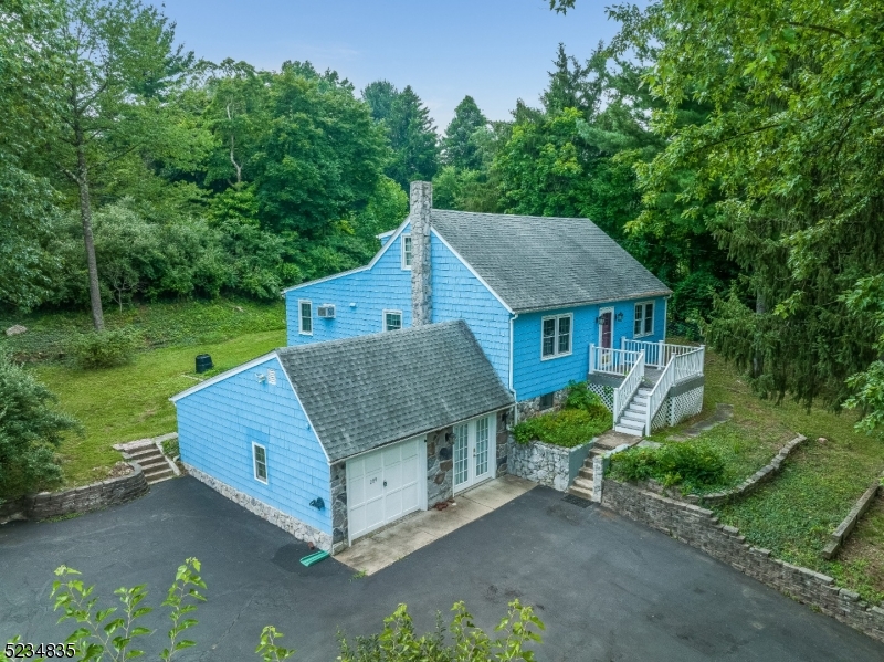 289 Mountain Rd