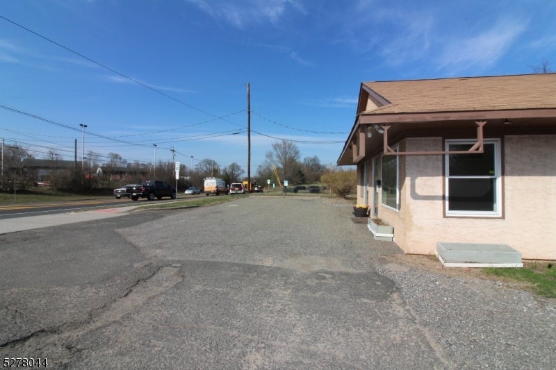 44 Hwy 31 Suite A