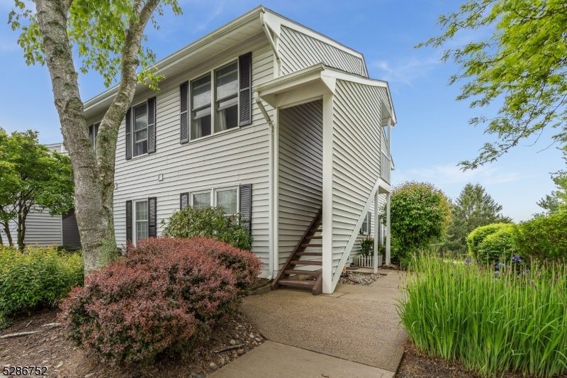 186 Milkweed Ct