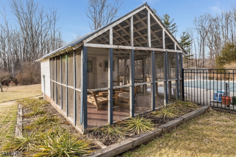 10 KELSEY FARM ROAD