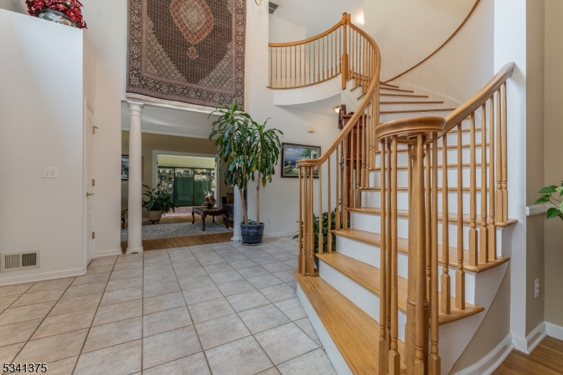 10 KELSEY FARM ROAD