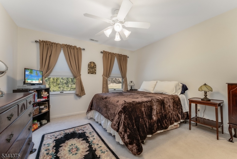 10 KELSEY FARM ROAD