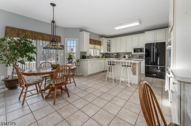 10 KELSEY FARM ROAD