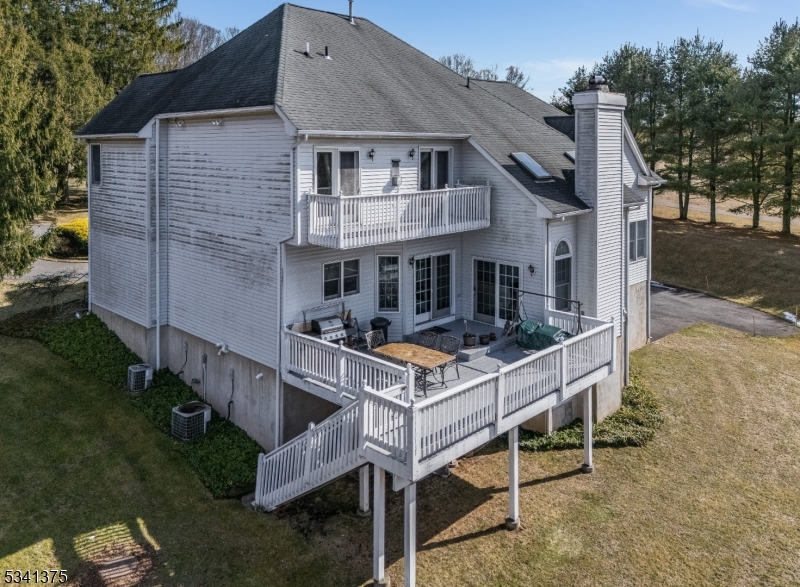 10 KELSEY FARM ROAD