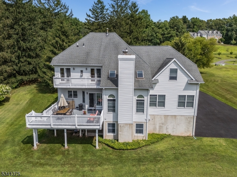 10 KELSEY FARM ROAD
