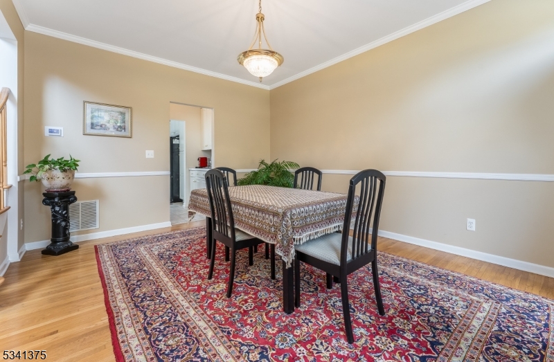 10 KELSEY FARM ROAD
