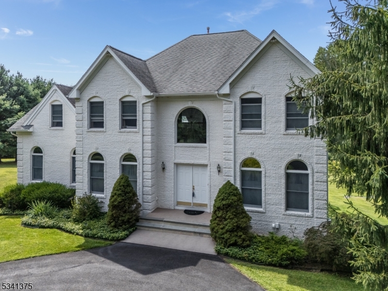 10 KELSEY FARM ROAD