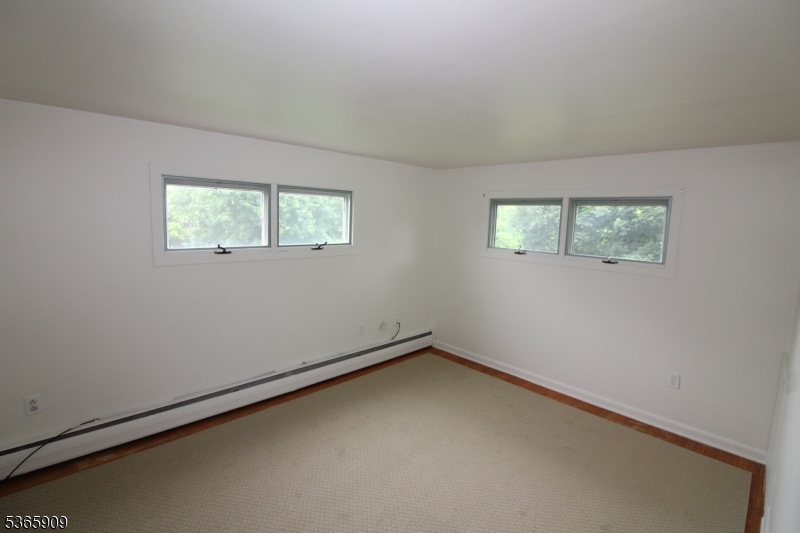 471 Milford Warren Glen Rd