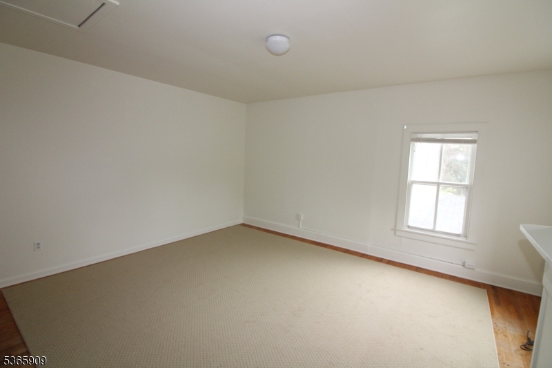 471 Milford Warren Glen Rd