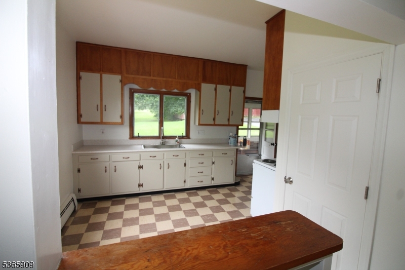 471 Milford Warren Glen Rd