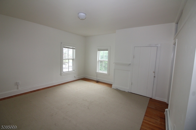 471 Milford Warren Glen Rd