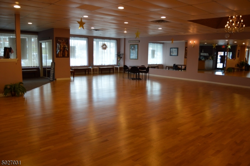 431 Route 22 East Suite 7