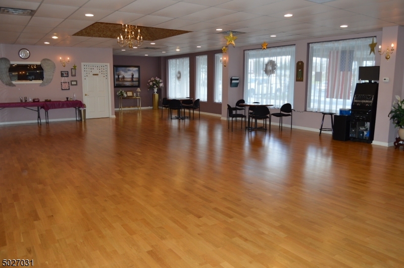 431 Route 22 East Suite 7