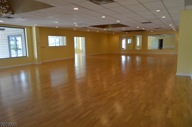 431 Route 22 East Suite 7