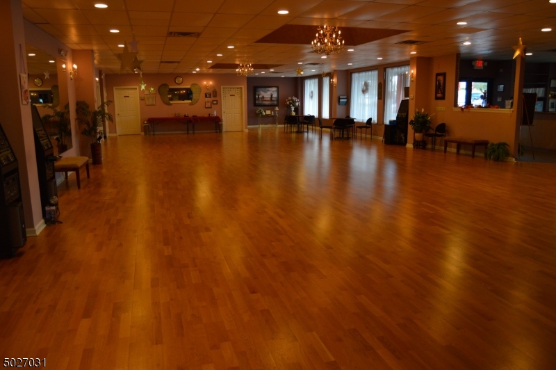431 Route 22 East Suite 7