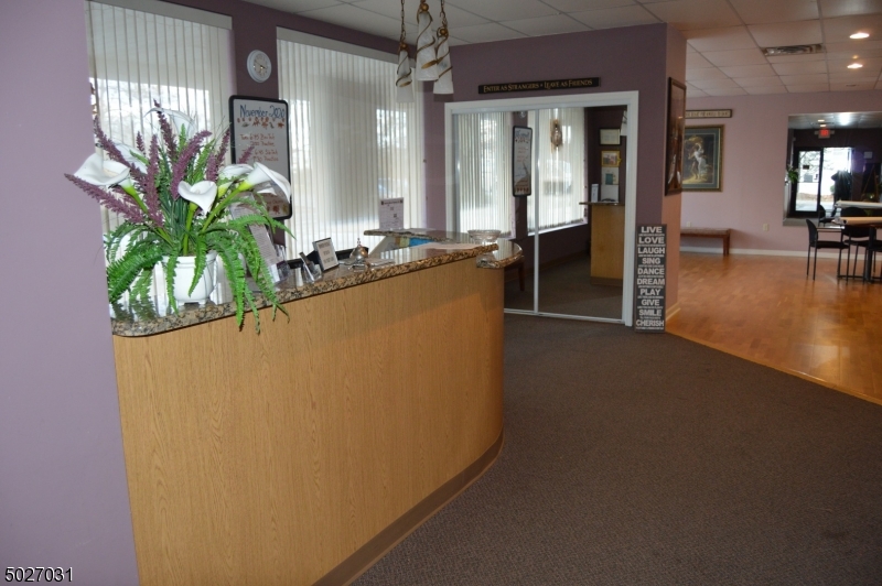 431 Route 22 East Suite 7