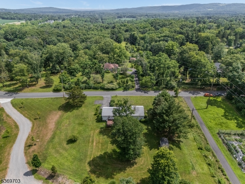 26 Regional Rd