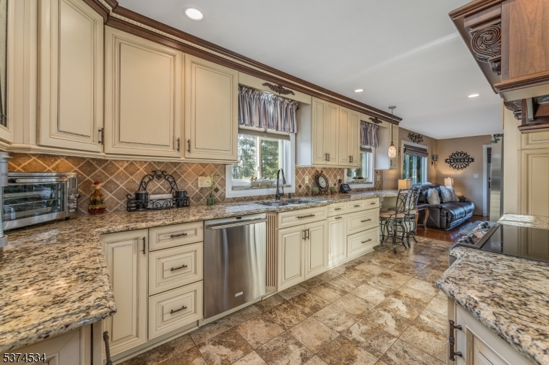 9 Higginsville Road