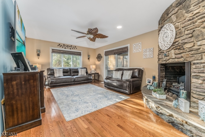 9 Higginsville Road