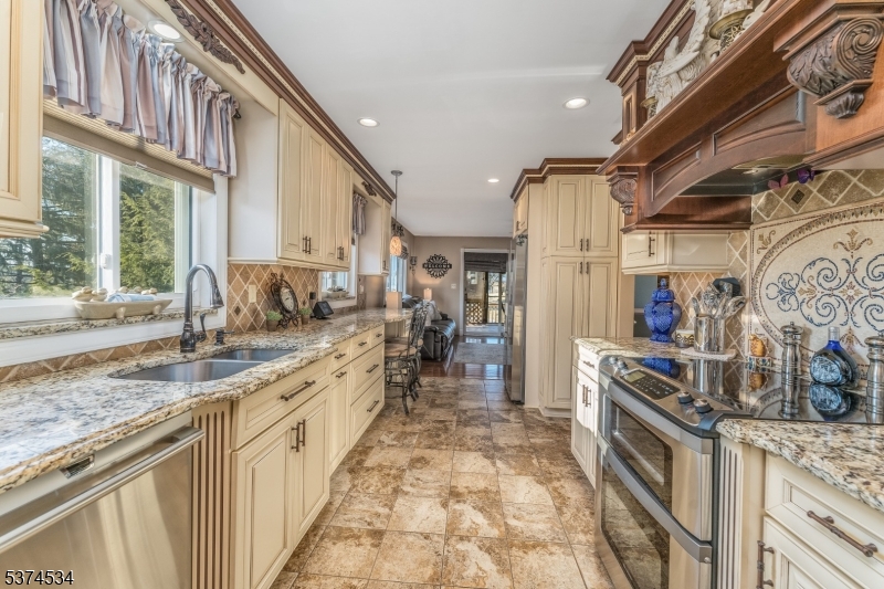 9 Higginsville Road