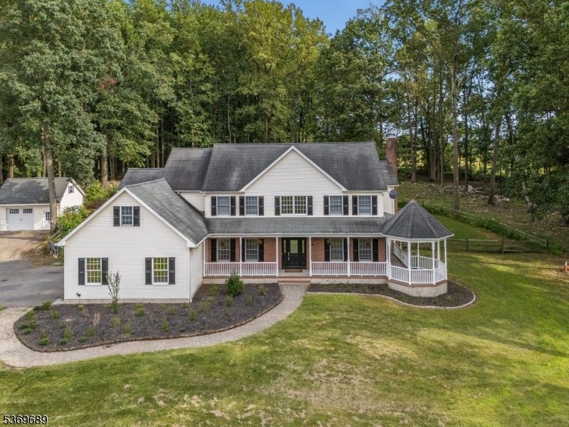 7 Berkshire Way