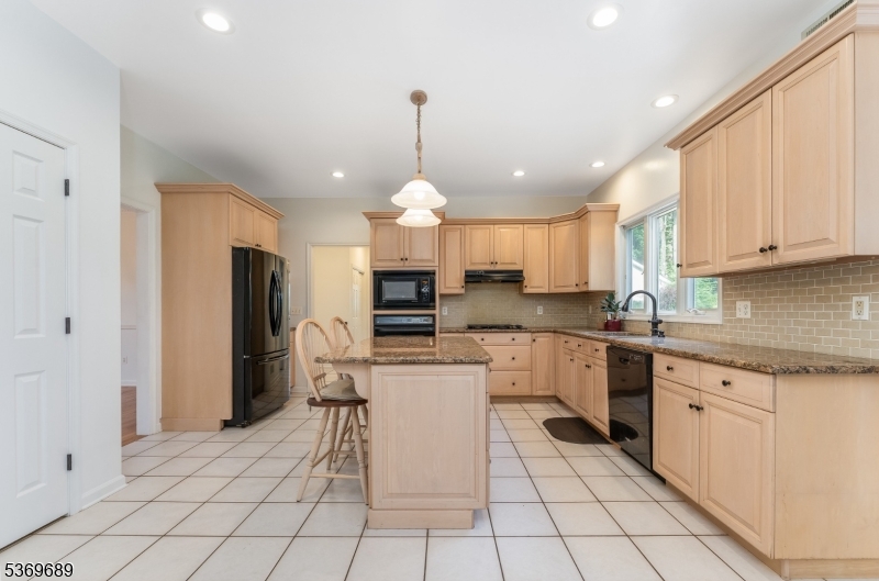 7 Berkshire Way