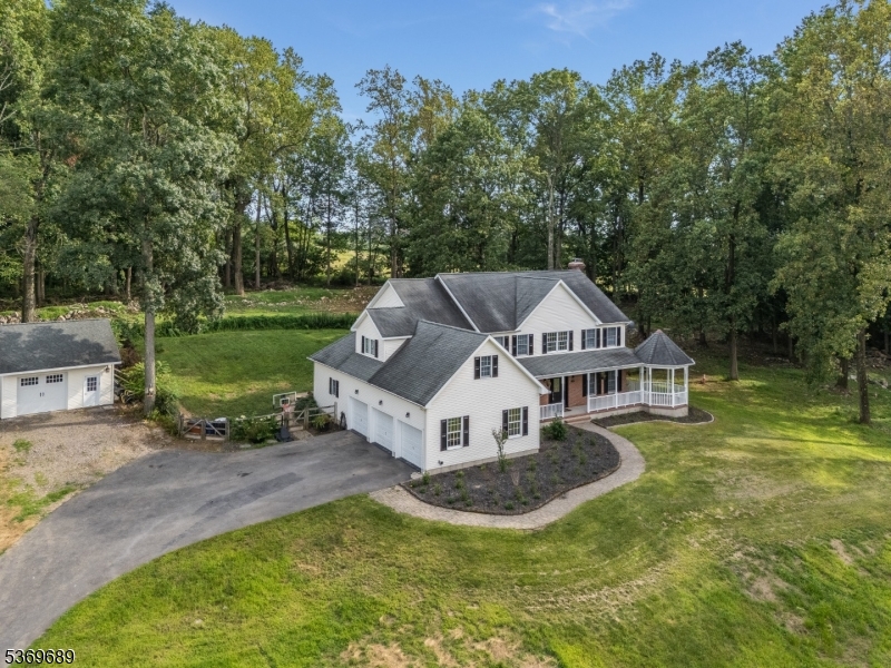 7 Berkshire Way