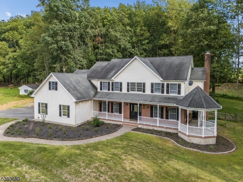 7 Berkshire Way