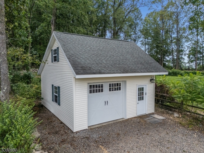 7 Berkshire Way