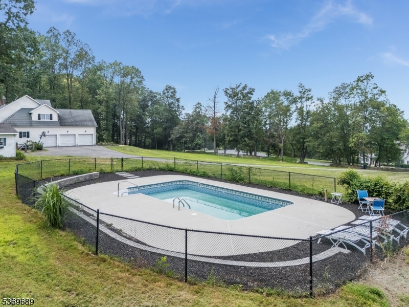 7 Berkshire Way