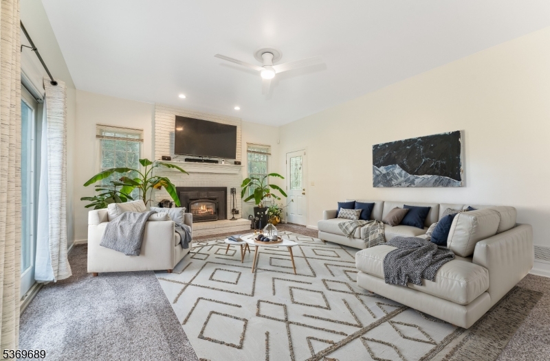 7 Berkshire Way