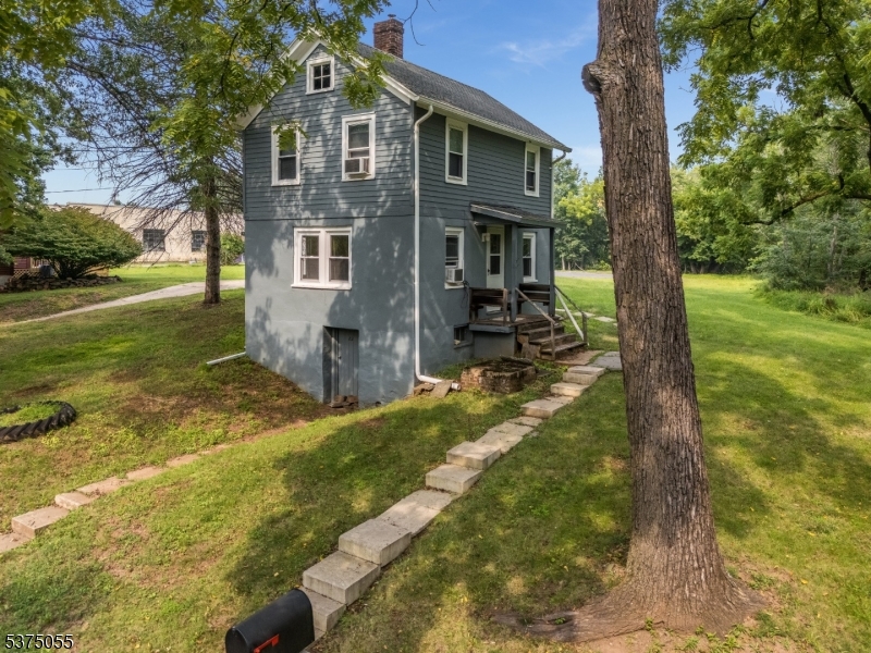 22 Allen St
