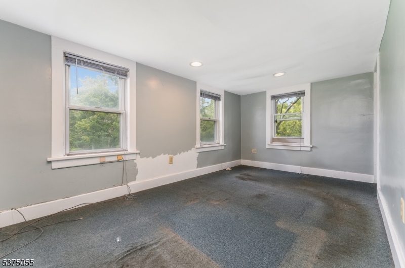 22 Allen St
