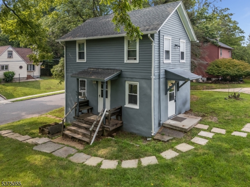 22 Allen St