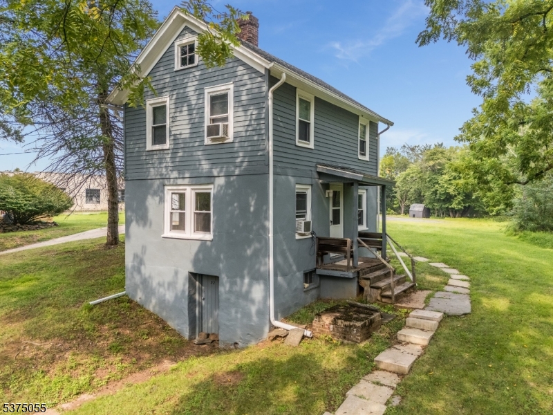 22 Allen St