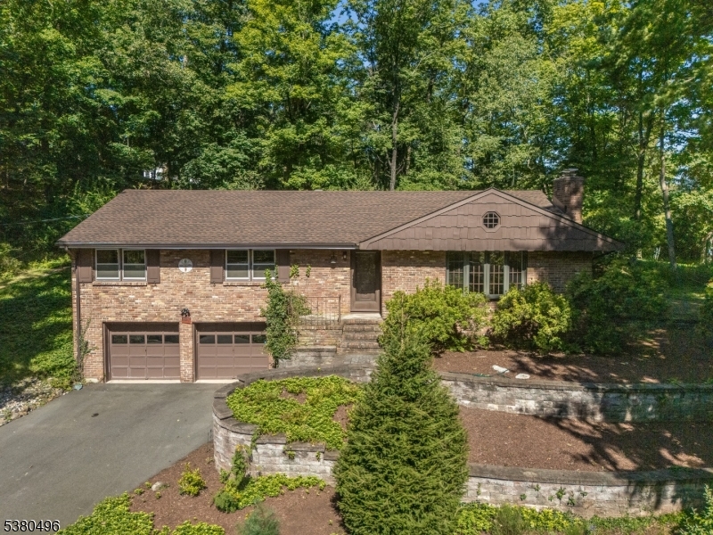 1297 Hemlock Dr